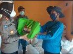 250-paket-beras-diberikan-untuk-pemulung-di-tpst-piyungan.jpg