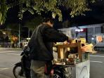Abaz-Penjual-Kopi-Motor.jpg