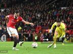 Bruno-Fernandes-vs-Hugo-Lloris-di-Liga-Inggris-antara-Manchester-United-vs-Tottenham-Hotspur.jpg