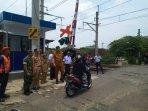 Bupati-Hamenang-Resmikan-Palang-Pintu-Perlintasan-Sebidang-Kereta-Api.jpg
