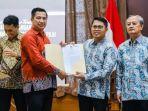 Damar-Prasetyono-dan-Sri-Harso-Ditetapkan-Sebagai-Wali-Kota-dan-Wakil-Wali-Kota-Magelang.jpg
