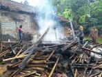 Dapur-rumah-warga-di-Kalurahan-Banjarsari-Kulon-Progo-habis-terbakar.jpg