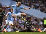 Erling-Haaland-vs-Mohammed-Salisu-di-Liga-Inggris-antara-Manchester-City-vs-Southampton-di-Etihad.jpg