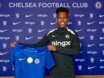 Estevao-resmi-bergabung-dengan-Chelsea-dari-Palmeiras.jpg