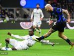 Federico-Dimarco-vs-Emmanuel-Gyasi-di-Liga-Serie-A-Italia-antara-Inter-Milan-vs-Empoli.jpg
