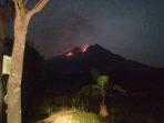 Gunung-Andong-yang-terbakar-diabadikan-dari-Kleteran.jpg