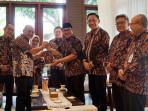 Hasto-Wawan-sowan-ke-Herry-Zudianto.jpg