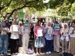 Ikatan-Mahasiswa-Ilmu-Sejarah-UNY-Gelar-Aksi-Solidaritas-untuk-Perdana-Arie-yang-Ditangkap-Polda-DIY.jpg