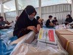 KPU-Kulon-Progo-Mulai-Lakukan-Sortir-Lipat-Surat-Suara-Pemilu-2024-Targetkan-11-Hari-Pengerjaan.jpg