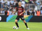jogja/Kembali-Tampil-Setelah-8-Bulan-Absen-Bek-AC-Milan-Simon-Kjaer-Saya-Sangat-Senang.jpg