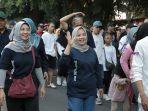 Kustini-Sri-Purnomo-ikut-jalan-sehat-hari-buruh.jpg