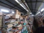 Lorong-buku-di-Toko-Buku-Raja-Murah.jpg