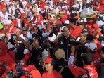 Masyarakat-Klaten-Senam-Bersama-di-Lapangan-Ngendo-Beri-Dukungan-untuk-Ganjar-Mahfud.jpg