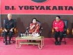 Megawati-Soekarno-Putri-berkunjung-ke-DPD-PDIP-DIY-Selasa.jpg