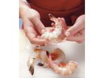 Mengupas-udang.jpg