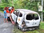 Mobil-ludes-terbakar-di-Girimulyo-Kulon-Progo.jpg