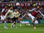 Mohamed-Salah-vs-Douglas-Luiz-di-Liga-Inggris-antara-Aston-Villa-vs-Liverpool-di-Villa-Park.jpg