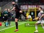 Olivier-Giroud-vs-Andreas-Ulmer-di-Liga-Champions-antara-AC-Milan-vs-RB-Salzburg.jpg