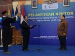 Pelantikan-rektor-baru-UMBY.jpg