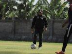 Pelatih-PSS-Sleman-I-Putu-Gede-26122.jpg