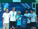 Pemain-PSIM-beri-jersey-ke-SMPN-13-Yogyakarta.jpg