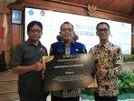Pemkab-Kulon-Progo-Raih-Penghargaan-Paritrana-Awards-untuk-Perlindungan-Jaminan-Sosial-Tenaga-Kerja.jpg