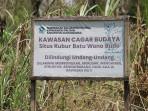 Penampakan-papan-pemberitahuan-terkait-situs-kubur-batu-Wana-Boedha-Grogol-Paliyan-Gunungkidul.jpg