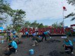 Penanaman-bibit-pohon-mangrove-di-kawasan-Pantai-Mlarangan-Asri.jpg