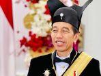 Presiden-Joko-Widodo-kenakan-baju-adat-Ageman-Songkok-Singkepan-Ageng.jpg