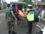 Proses-evakuasi-jasad-SH-korban-tabrakan-antara-dua-sepeda-motor-di-Nanggulan-Kulon-Progo-Senin.jpg