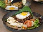 ROCA-Restaurant-Hotel-ARTOTEL-Yogyakarta-Hadirkan-Varian-Nasi-Goreng-Buah-Naga-hingga-Espresso.jpg