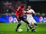 Rafael-Leao-vs-Achraf-Hakimi-di-Liga-Champions-antara-AC-Milan-vs-PSG-di-stadion-San-Siro.jpg