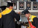 Rektor-UPY-Sisipkan-Pesan-Penting-untuk-Para-Mahasiswanya-yang-Baru-Saja-Diwisuda.jpg