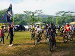 Rombongan-sepeda-bersama-di-Kalurahan-Kedungpoh.jpg