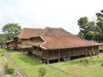 Rumah-Limas-Sumatera-Utara.jpg
