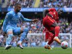 Sadio-Mane-vs-Kyle-Walker-di-Liga-Inggris-antara-Manchester-City-vs-Liverpool-di-Stadion-Etihad.jpg