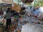 Sampah-Kemasan-Botol-PET-yang-belum-terpilah.jpg