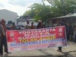 Sejumlah-Orang-Tolak-Kedatangan-Rocky-Gerung-dan-Refly-Harun-di-Sleman.jpg