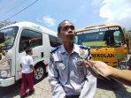 Sopir-Bus-Sekolah-Inklusif-Kulon-Progo-Pelajari-Bahasa-Isyarat-demi-Permudah-Komunikasi.jpg