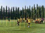 Suasana-latihan-Timnas-U-16-Indonesia-di-Lapangan-UNY.jpg