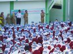 Sunaryanta-memberikan-arahan-kepada-para-pelajar.jpg