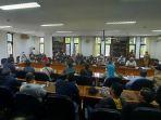 Tampung-Aspirasi-PKL-Malioboro-DPRD-Kota-Yogya-Siap-Bentuk-Pansus-Pengawasan-Relokasi.jpg