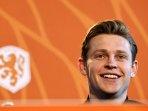 Tanggapan-Terbaru-Frenkie-de-Jong-Dikaitkan-dengan-MU.jpg