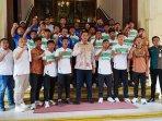 Tim-Sepakbola-Klaten-Minta-Doa-Restu-Bupati-untuk-Berlaga-di-Ajang-Pra-Porprov-Jawa-Tenga.jpg