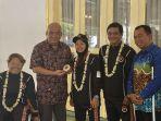 Wakil-Gubernur-DIY-KGPAA-Paku-Alam-X-saat-menemui-atlet-Paralympic-DIY.jpg