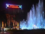 air-mancur-menari-di-alun-alun-kota-magelang_20180101_201434.jpg