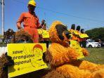 aksi-damai-selamatkan-orangutan-di-bundaran-ugm.jpg