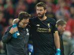 alisson-becker-cedera-akankah-adrian-diturunkan-lagi-saat-lawan-chelsea.jpg