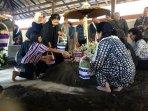 almarhum-gbph-cakraningrat-sosok-pecinta-batik.jpg