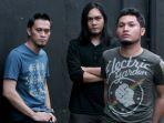 andra-and-the-backbone-2.jpg